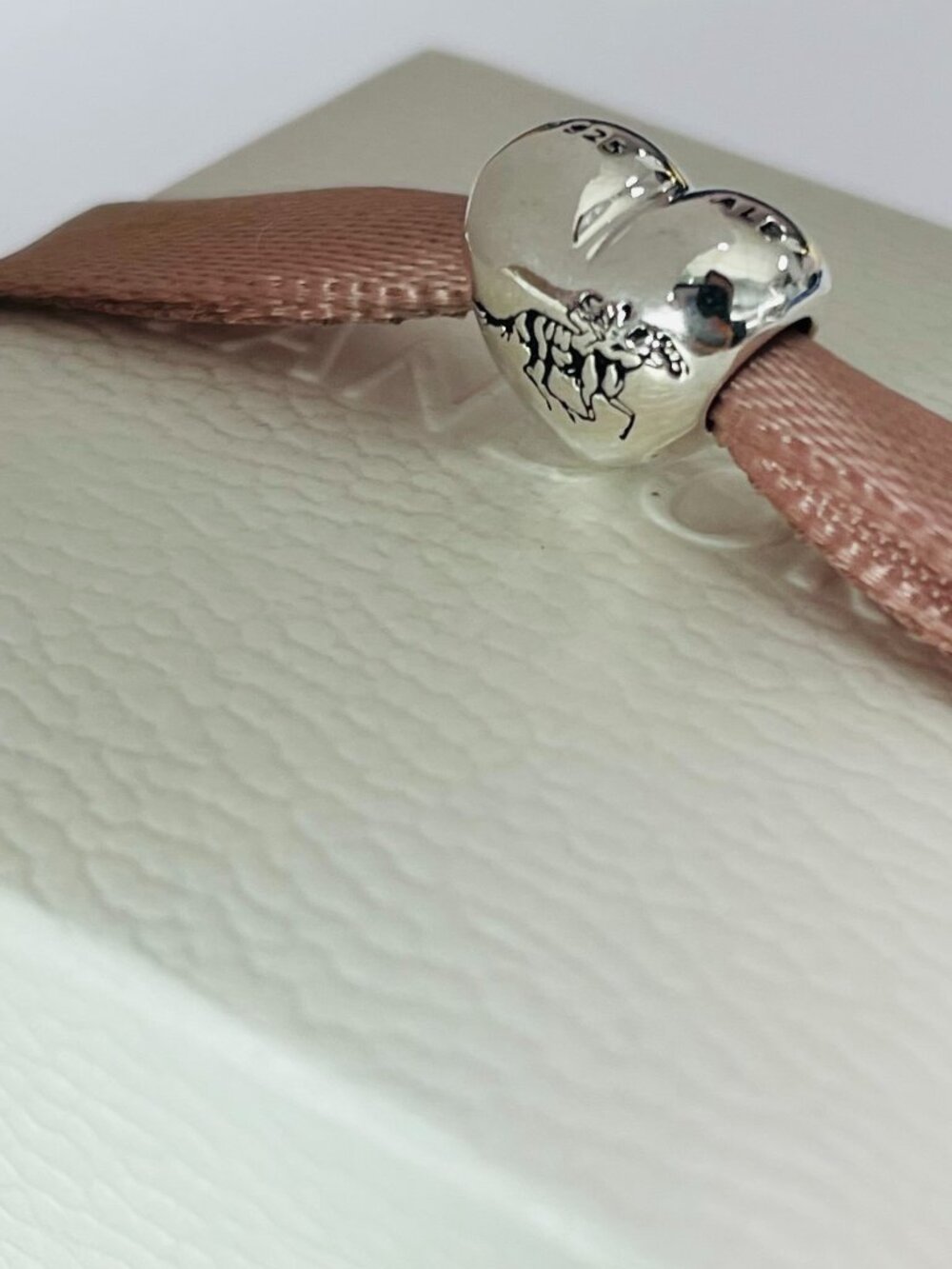 Pandora Sanatoga NY Exclusive Heart Charm